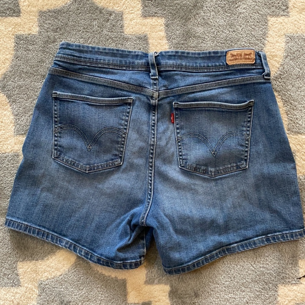 Levi’s Stretch Denim Shorts